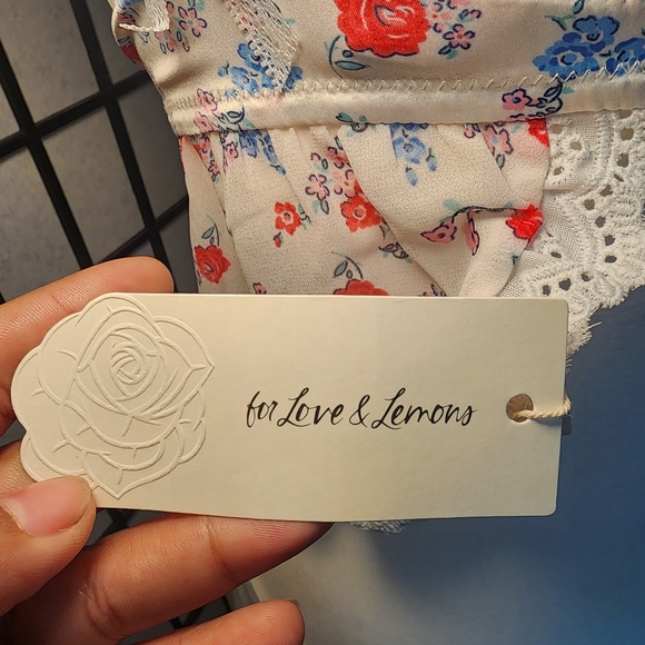 NWT For Love And Lemons Floral Lace Top - Picture 7 of 7
